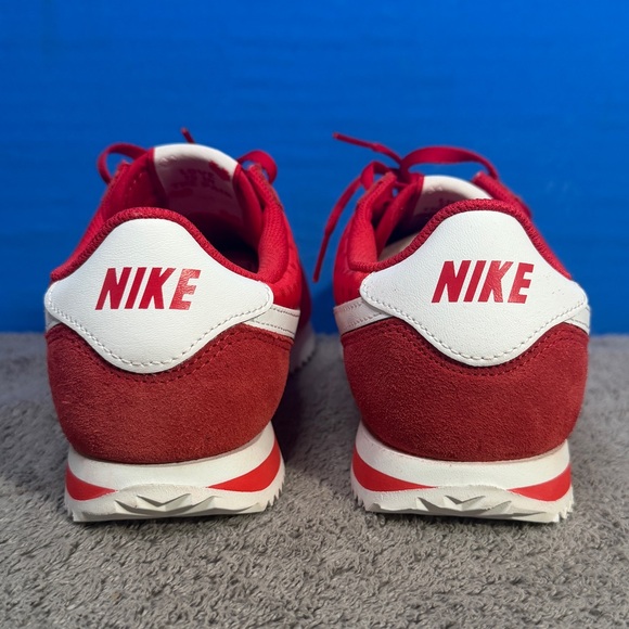 Nike Cortez gs
Valentines
Brand new - Picture 6 of 8